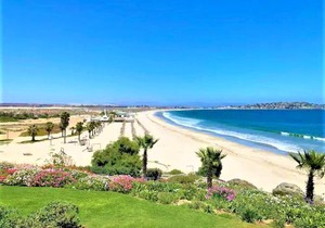 Puerto Velero Primera Línea Primer Piso al lado de la Playa! 5 pax