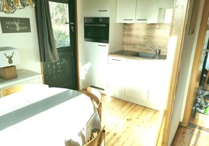 Pure relaxation right by the forest & only 750m to the beach in our retro chalet