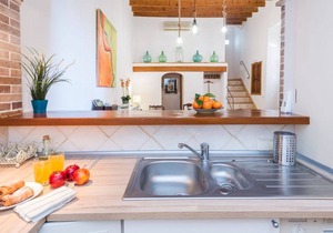 Quiet and typical house with perfect location in center of Soller