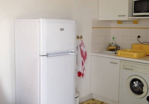 Quiet City Center Apartment with A/C & Private Parking