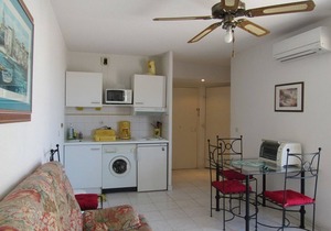 Quiet City Center Apartment with A/C & Private Parking
