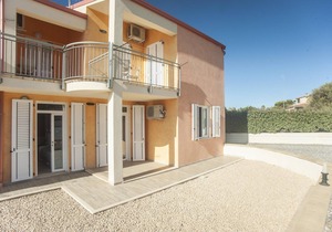 Quiet Flat “Appartamento 2” with Mountain View, Terrace, Garden & A/C