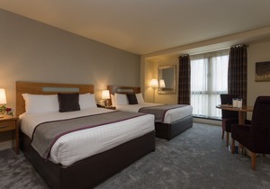 Raheen Woods Hotel