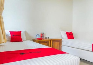 RedDoorz near Pasar Pagi Cirebon 2