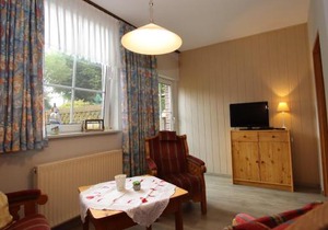 Reihenhaus in Strackholt mit beheiztem Pool