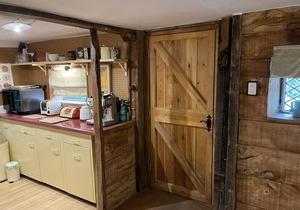 Remarkable Boultons Barn with hot tub