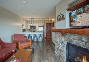 Rimfire 246: 1BR: Slope Side! Hot Tub! Tastefully Decorated