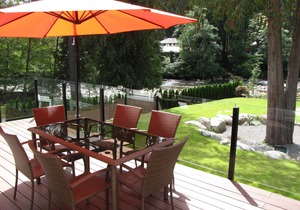 Riverfront Bed and Breakfast - Lynn Valley Room
