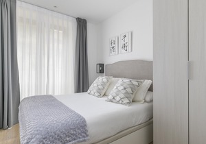 Riverside by Forever Rentals. Deluxe 2 bedroom apartment with views of Ría. Wifi