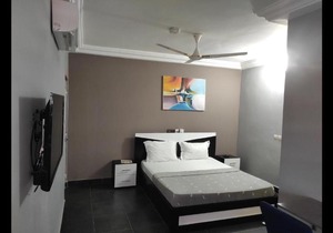 Room in Guest room - Royal Blue Guest House Bar