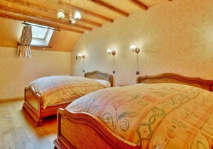 Room the Suite 4 people