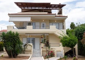 Rose's House (Near Airport)