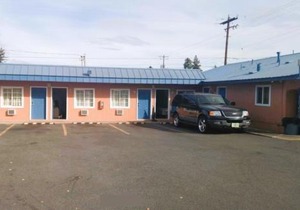 Royal Gateway Motel by OYO
