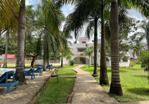 Royal Palms Apartment A4