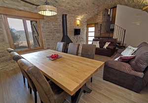 Rural house (full rental) La Bodega de Puy for 8 people