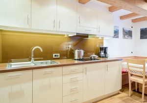 Rustic Apartment near Ski Areas with Wi-Fi, Garden and Terrace
