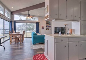 Rustic Lake Buchanan Hideaway w/ Game Room & Grill