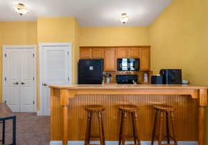 S100-102 | Heated Garage Parking| Sleeps 12