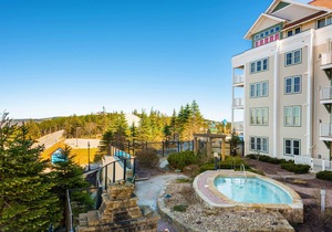 S102|Hot tub, Garage, Ski in/out