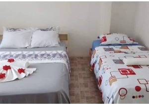 Safe and quiet 2 Bedroom Apartment not far from city.
