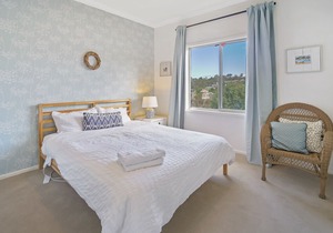 Sapphire Cottage - 3 Bedroom home with fabulous views - 5+ nights