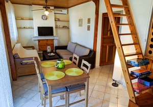Saronikos Family House with Garden & Sea view | Dioni Apartment