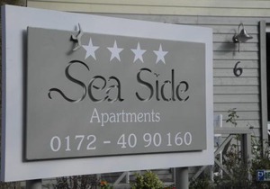 SEASIDE APARTMENTS - SUNNY BLUE