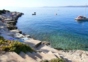 Seaside apartments with a swimming pool Rastici, Ciovo - 17889