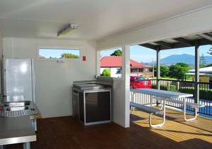 Seaview Beach House 5