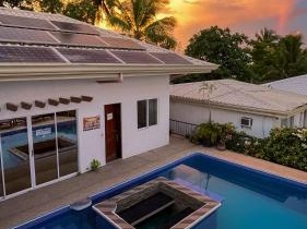 Seaview Mansion Dalaguete Apartment 4 -Family