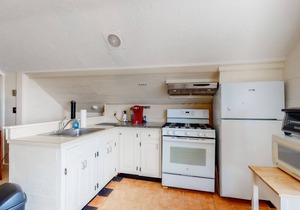 Second Floor Condo with Ocean View, High-Speed WiFi, & Rooftop Deck!