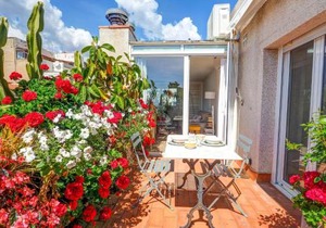 Secret Garden Apartment by Hello Homes Sitges