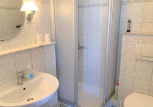 "Seeschwalbe" Living on 115 m² in the historic Villa Seeperle.