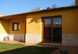 Self catering cottage La Alcubilla for 2/4 people