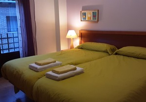 Self catering cottage La Alcubilla for 10 people