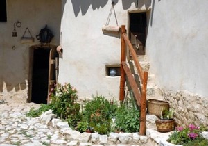 Self catering Lindos Huespedes for 17 people