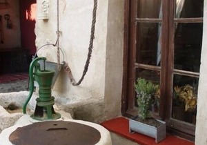 Self catering Lindos Huespedes for 17 people