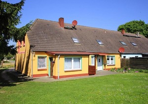 Semi-detached house, Zarchlin
