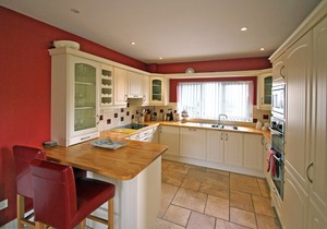 Semi-detached stone cottage, in the attractive village of Cleggan (local crabs and lobsters) a…