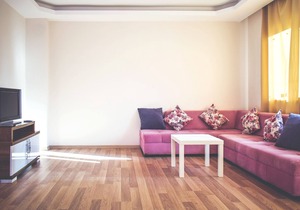 Separate kitchen, 2 Bedroom, 140 mt2. Mountain view.