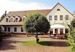 Single Room - Country Hotel "Neuwiese" with traditional inn "At the Mill"