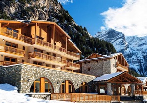 Ski-in/ski-out & foot of the slopes, fitness, swimming pool, tv, ski locker, 58-71m²