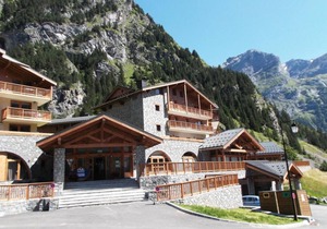 Ski-in/ski-out & foot of the slopes, fitness, swimming pool, tv, ski locker, 58-71m²
