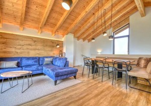 Ski-in Ski-out Chalet Maiskogel 17C - by Alpen Apartments