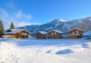 Ski-in / Ski-out Chalet Maiskogel 13a by Alpen Apartments