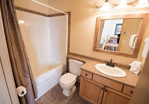 SKI IN SKI OUT!! Private Hot Tub