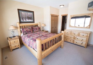 SKI IN SKI OUT!! Private Hot Tub