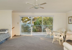 Sky Mirror Cottage - sleeps 9