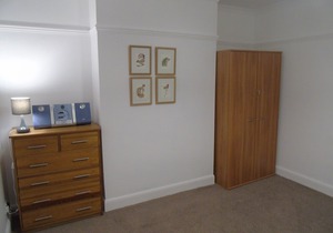 Snug - Meadhan Apartment