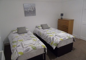 Snug - Meadhan Apartment
